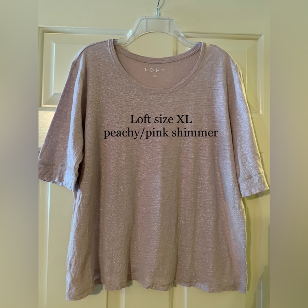 *Part of the Pick 5 for $25*  Ann Taylor Loft XL peachy/pink shimmer shirt